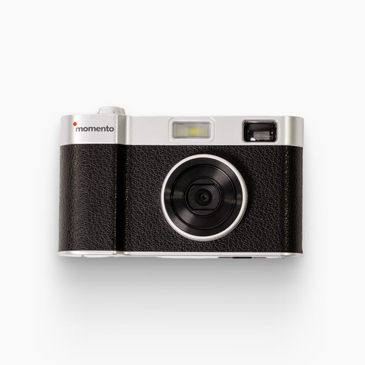 Momento Camera